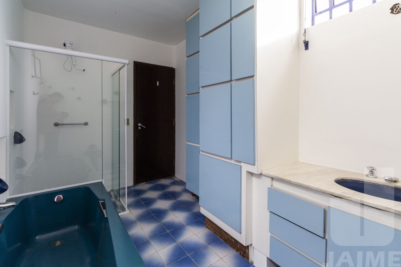 casa-assobradada-venda-sao-paulo-sumare-5dormitorios-2suites-2vagas-344m2-JA39768