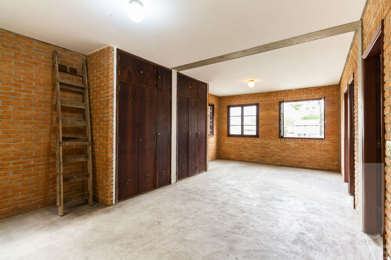 casa-assobradada-venda-sao-paulo-sumare-5dormitorios-2suites-2vagas-344m2-JA39768