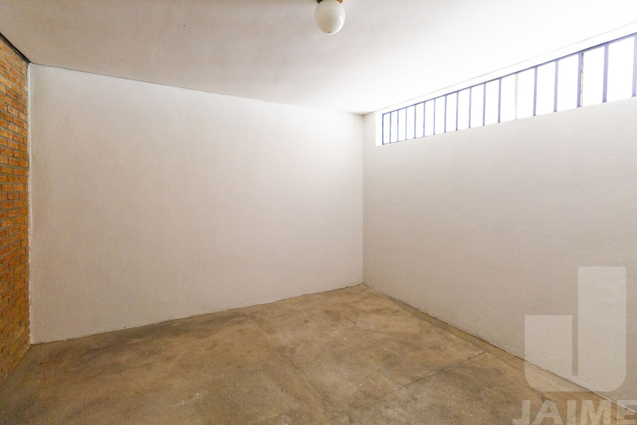 casa-assobradada-venda-sao-paulo-sumare-5dormitorios-2suites-2vagas-344m2-JA39768