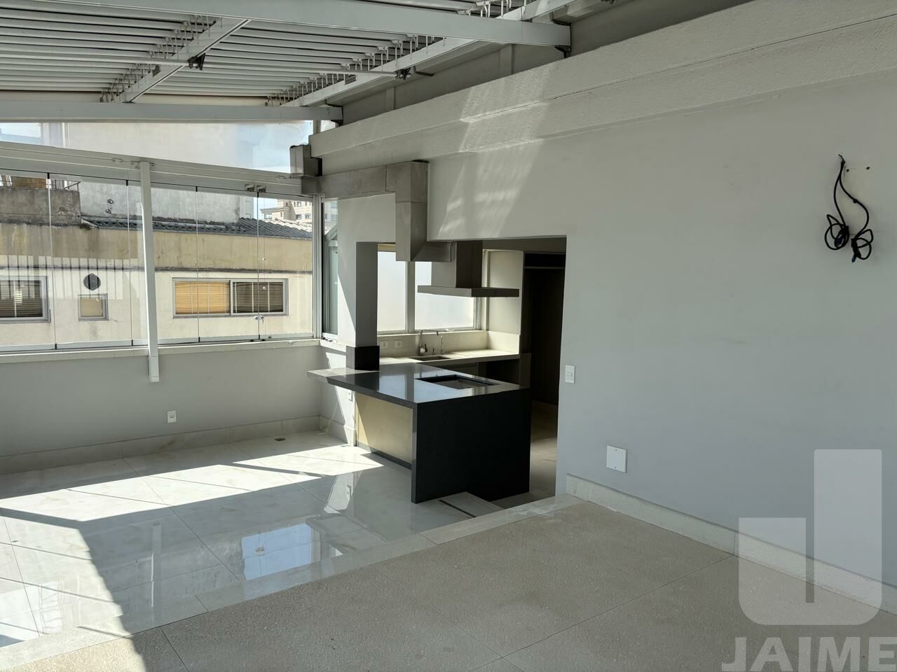 cobertura-locacao-sao-paulo-higienopolis-3dormitorios-3suites-5vagas-331m2-JA40035