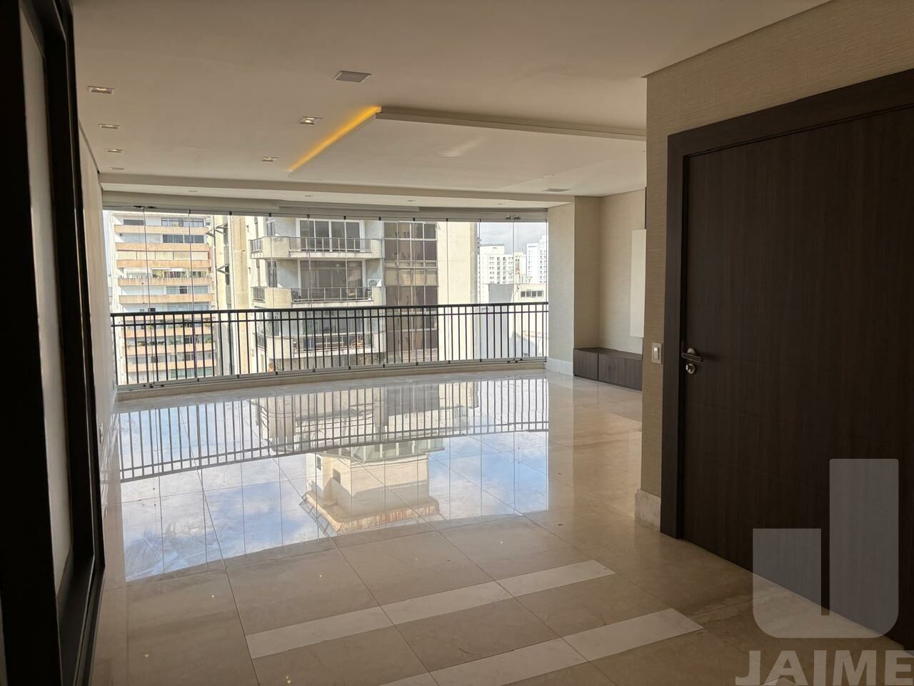 cobertura-locacao-sao-paulo-higienopolis-3dormitorios-3suites-5vagas-331m2-JA40035