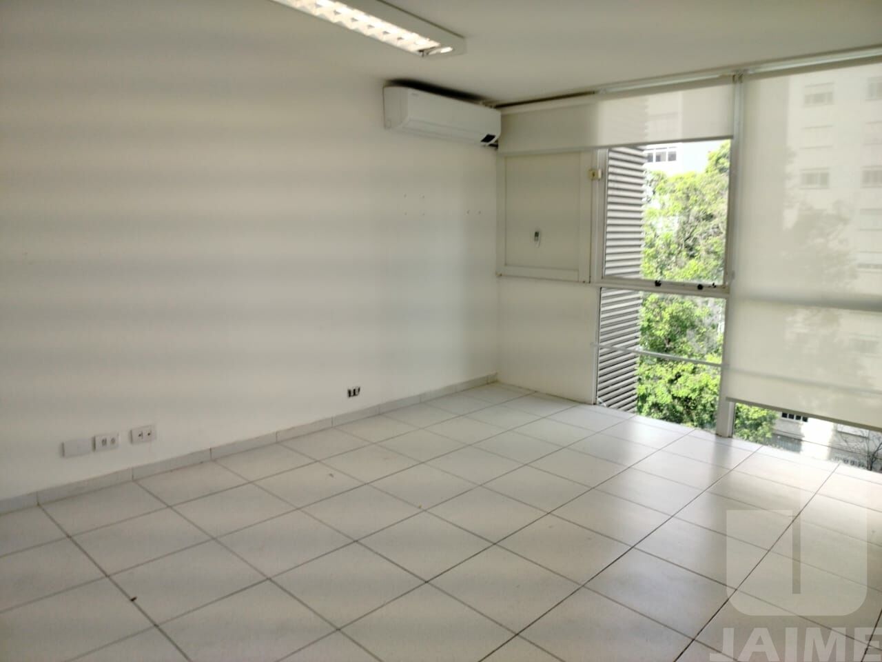 conj-comercial-venda-sao-paulo-higienopolis-1vaga-36m2-JA40231