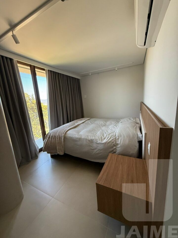 casa-assobradada-venda-atibaia-estancia-santa-maria-do-laranjal-4dormitorios-4suites-4vagas-496m2-JA40445