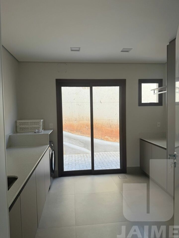 casa-assobradada-venda-atibaia-estancia-santa-maria-do-laranjal-4dormitorios-4suites-4vagas-496m2-JA40445