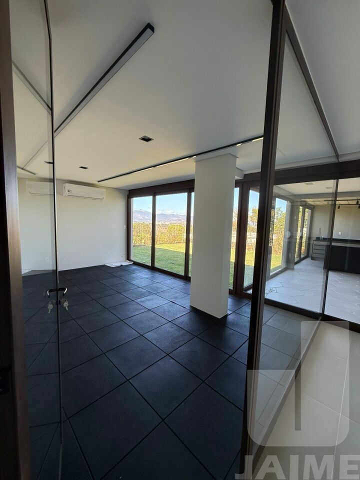 casa-assobradada-venda-atibaia-estancia-santa-maria-do-laranjal-4dormitorios-4suites-4vagas-496m2-JA40445