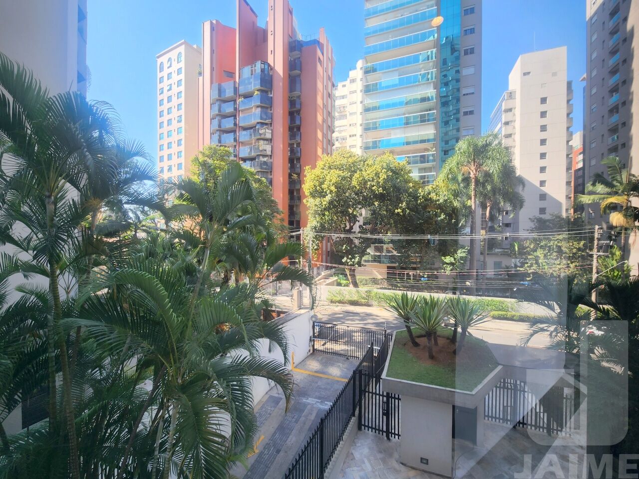apartamento-venda-sao-paulo-itaim-bibi-4dormitorios-3suites-3vagas-190m2-JA40455