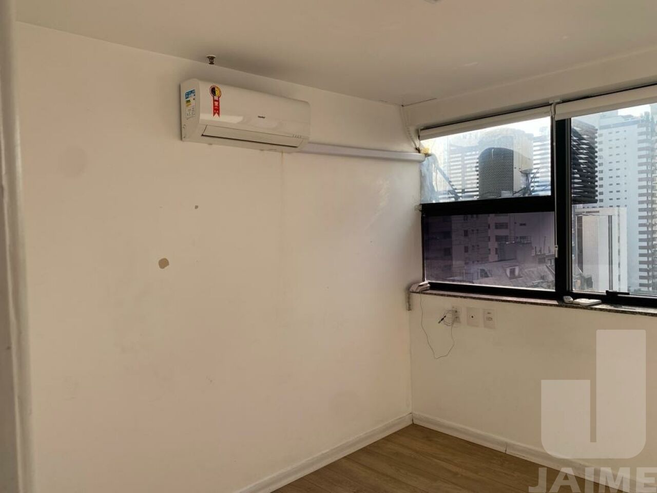 conj-comercial-venda-sao-paulo-higienopolis-1vaga-50m2-JA40531