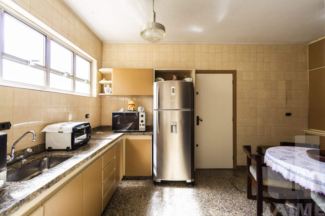 apartamento-venda-sao-paulo-higienopolis-4dormitorios-1suite-2vagas-221m2-JA40532