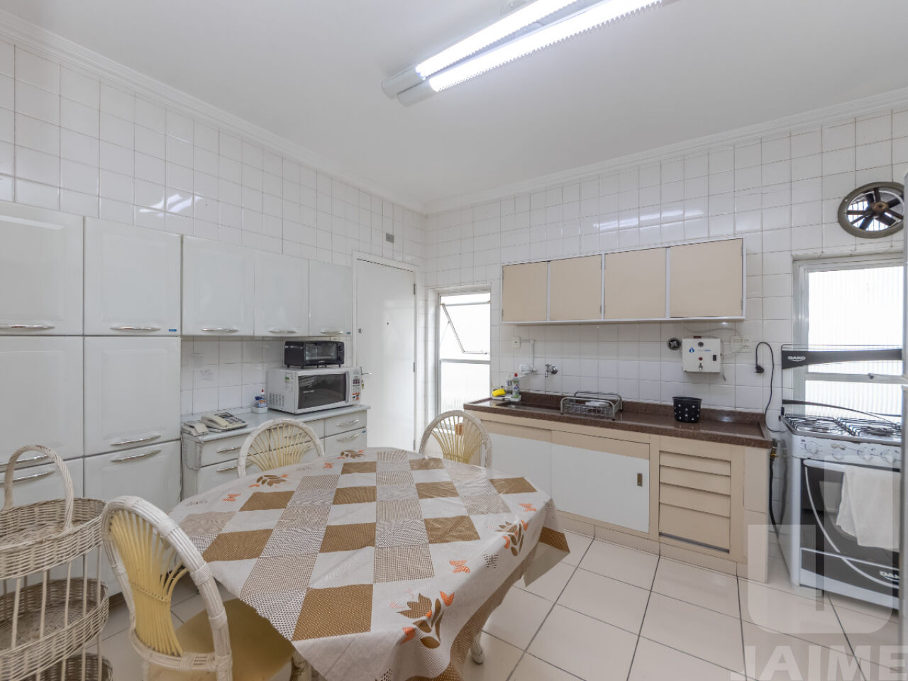 apartamento-venda-sao-paulo-higienopolis-3dormitorios-1suite-1vaga-145m2-JA40694