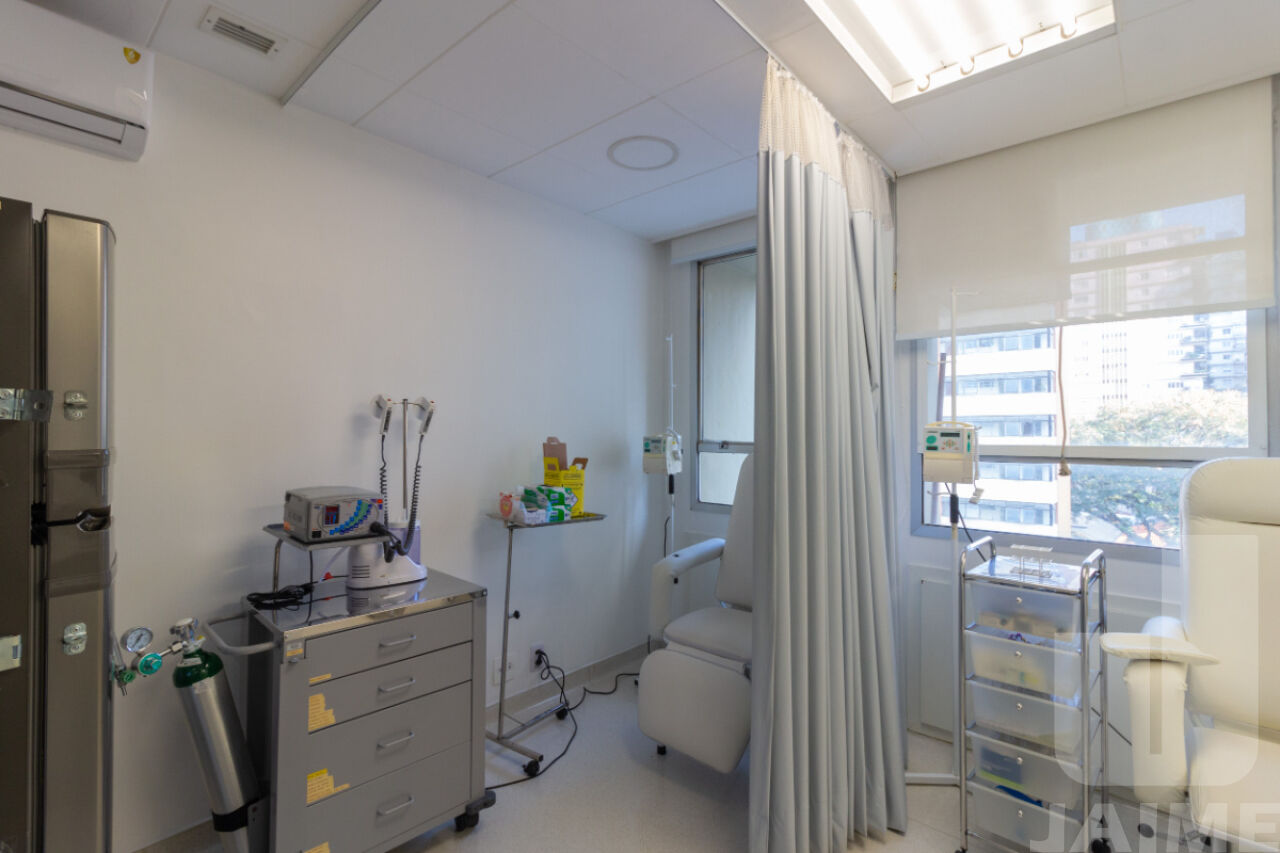 conj-comercial-venda-sao-paulo-santa-cecilia-1vaga-95m2-JA41130