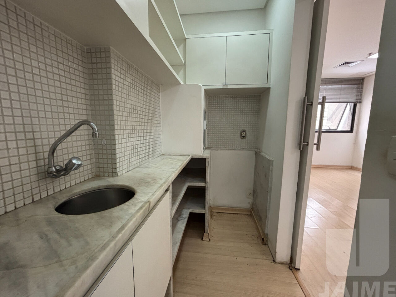 conj-comercial-venda-sao-paulo-higienopolis-1vaga-34m2-JA41135