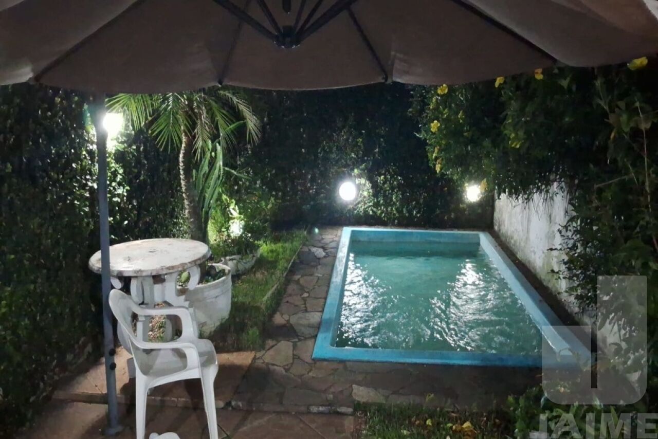 casa-terrea-venda-sao-paulo-cambuci-5dormitorios-2suites-4vagas-250m2-JA41449