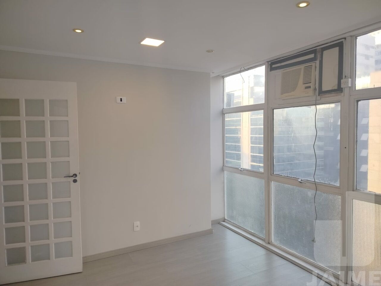 conj-comercial-locacao-sao-paulo-cerqueira-cesar-1vaga-85m2-JA42202