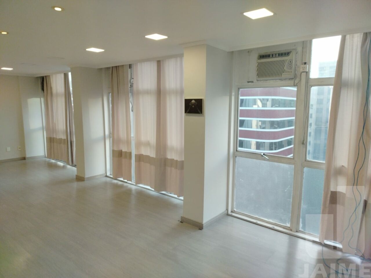 conj-comercial-locacao-sao-paulo-cerqueira-cesar-1vaga-85m2-JA42202