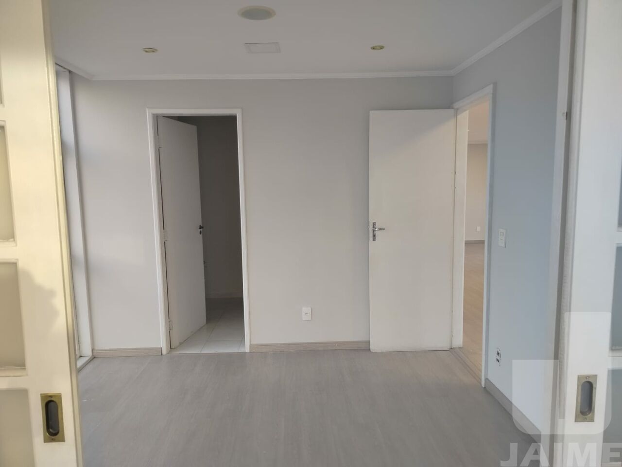 conj-comercial-locacao-sao-paulo-cerqueira-cesar-1vaga-85m2-JA42202