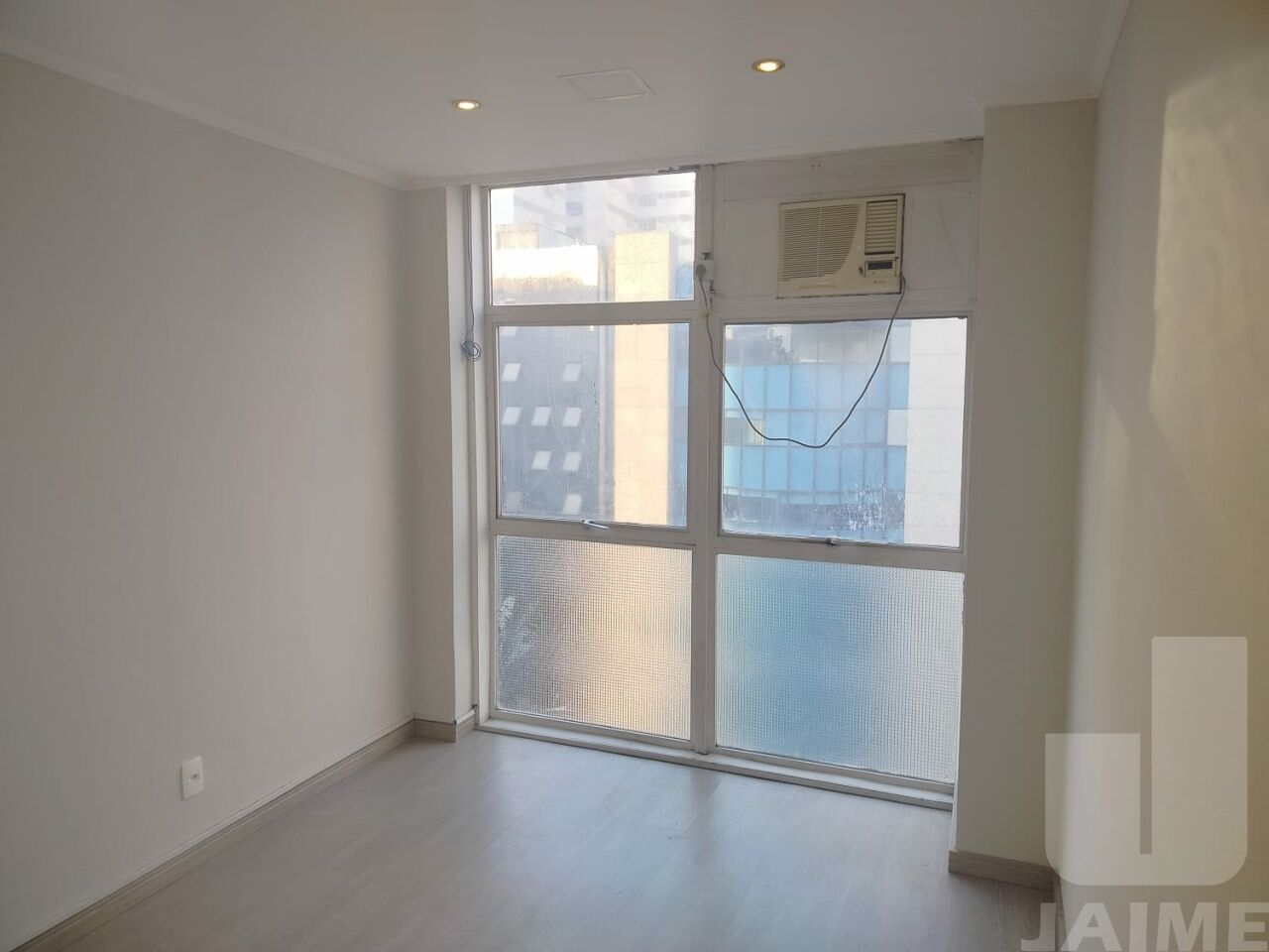 conj-comercial-locacao-sao-paulo-cerqueira-cesar-1vaga-85m2-JA42202