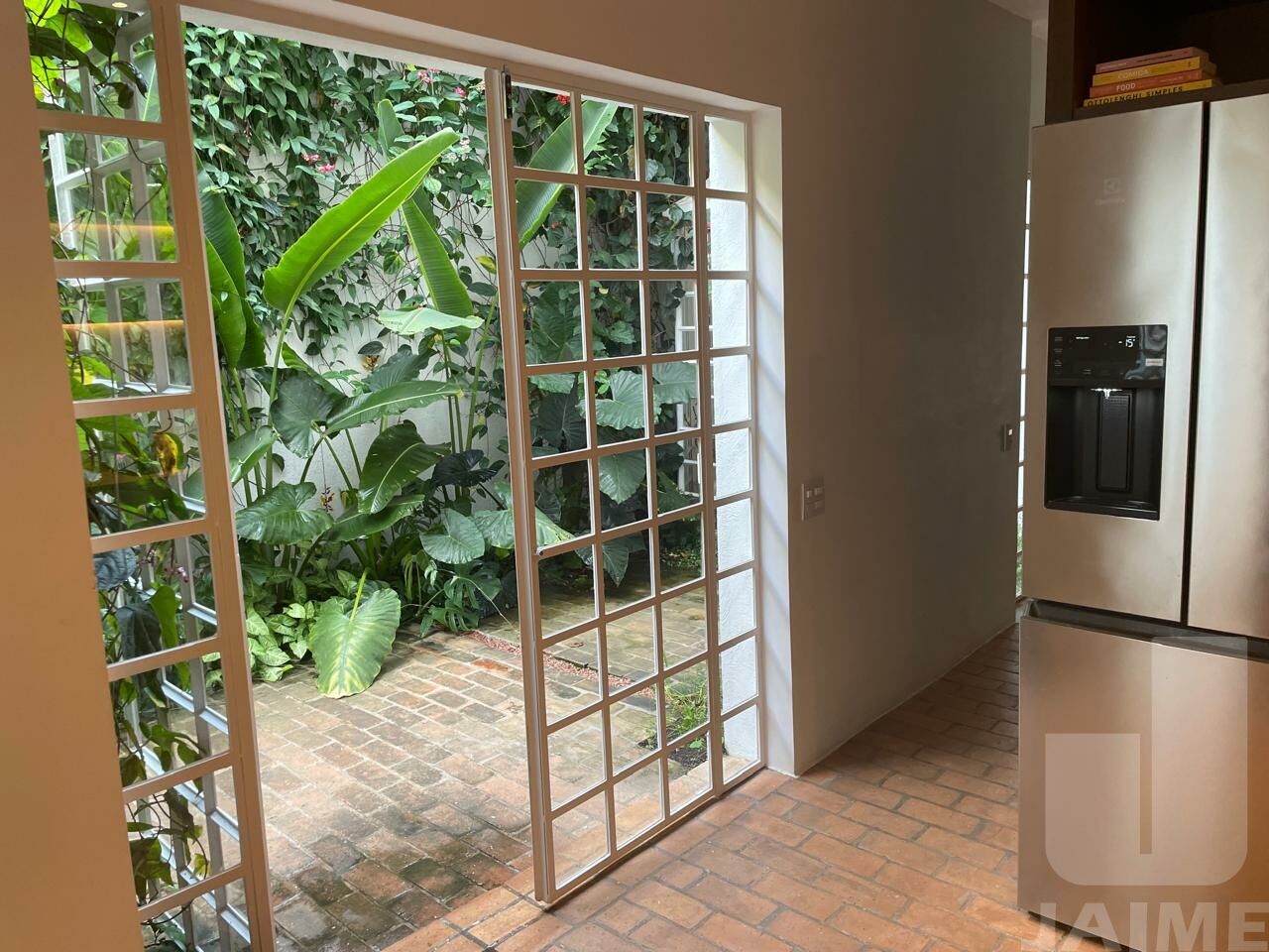 casa-terrea-locacao-sao-paulo-jardim-paulistano-2dormitorios-2suites-2vagas-150m2-JA42231