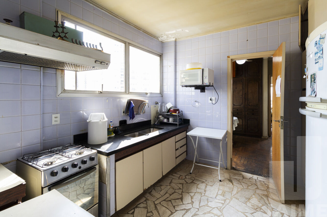 apartamento-venda-sao-paulo-higienopolis-3dormitorios-1suite-2vagas-220m2-JA42588