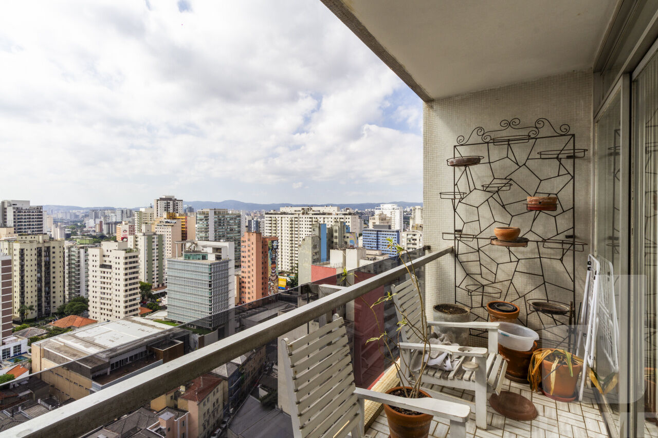 apartamento-venda-sao-paulo-higienopolis-3dormitorios-1suite-2vagas-220m2-JA42588