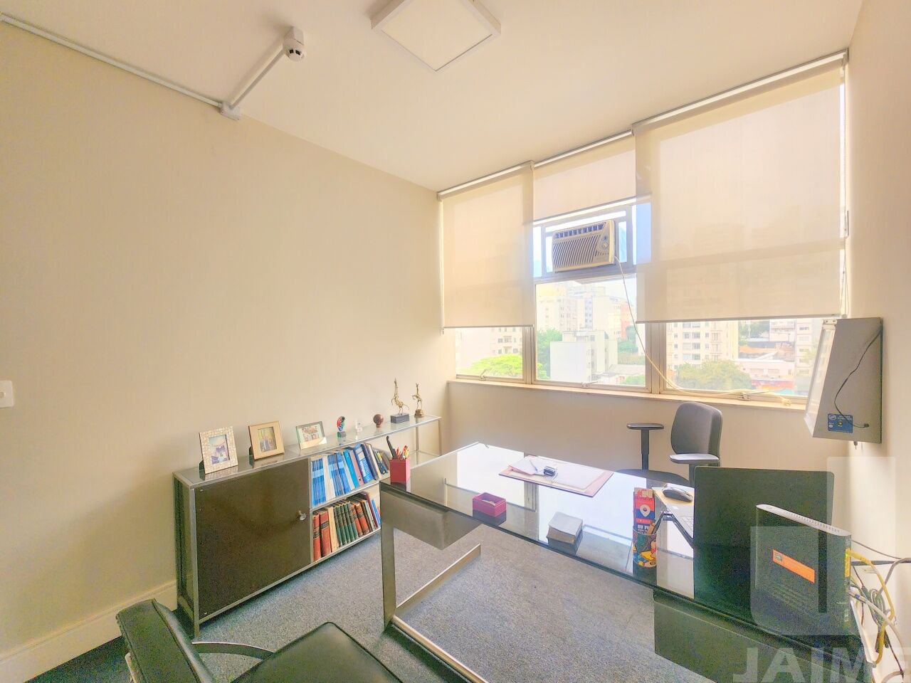 conj-comercial-venda-sao-paulo-pacaembu-2vagas-56m2-JA42603