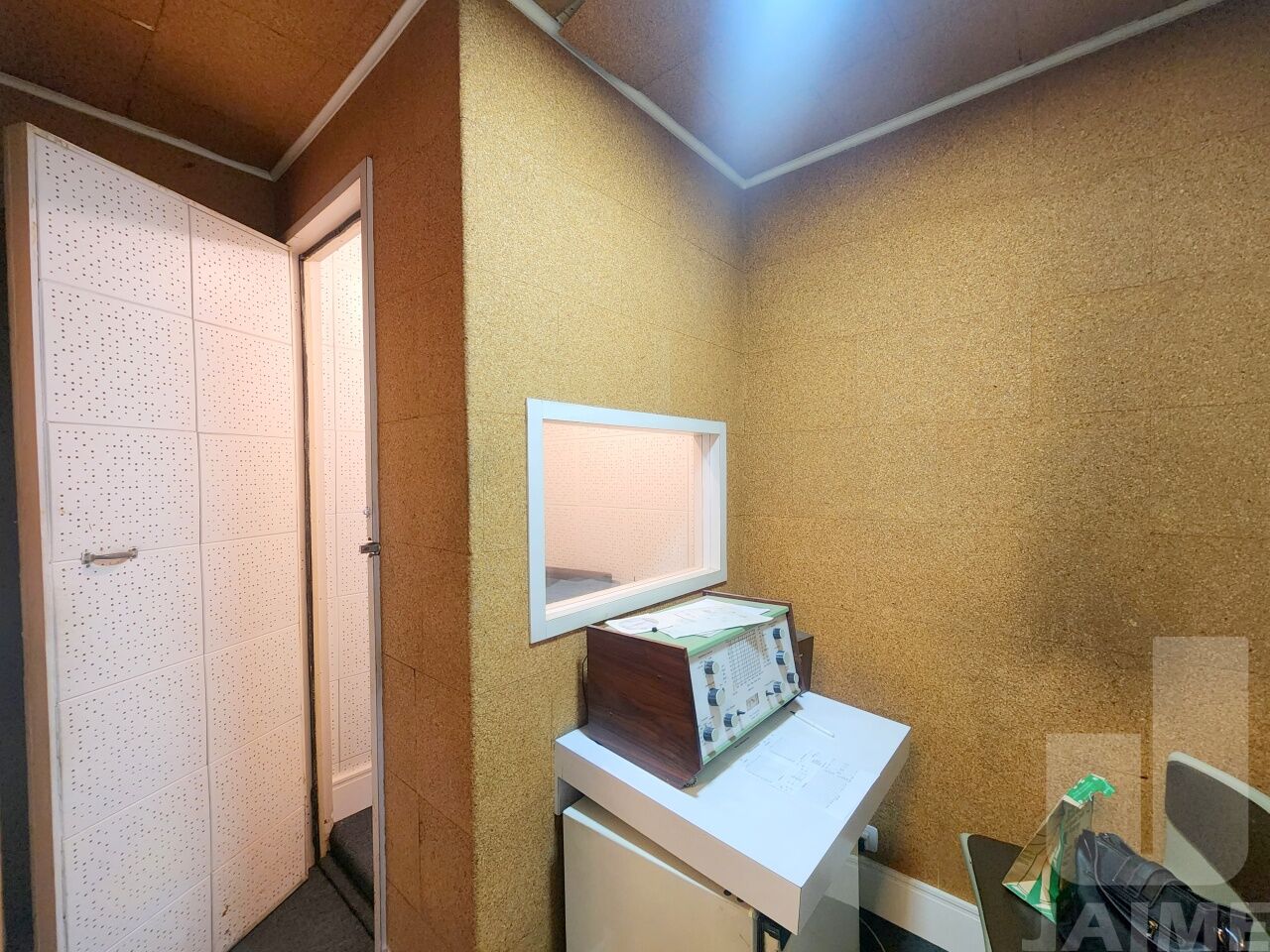 conj-comercial-venda-sao-paulo-pacaembu-2vagas-56m2-JA42603