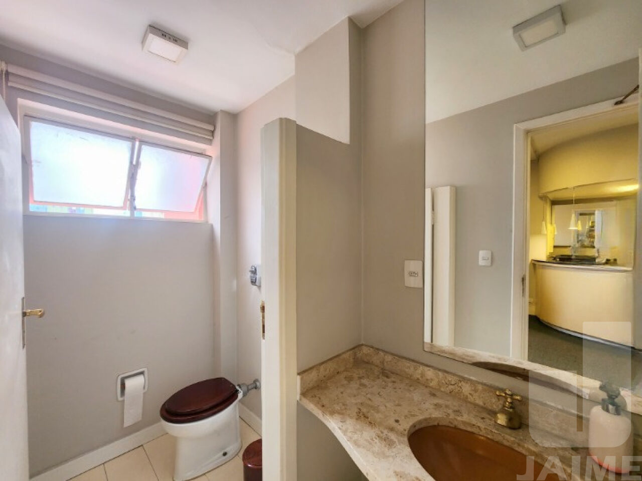 conj-comercial-venda-sao-paulo-pacaembu-2vagas-56m2-JA42603