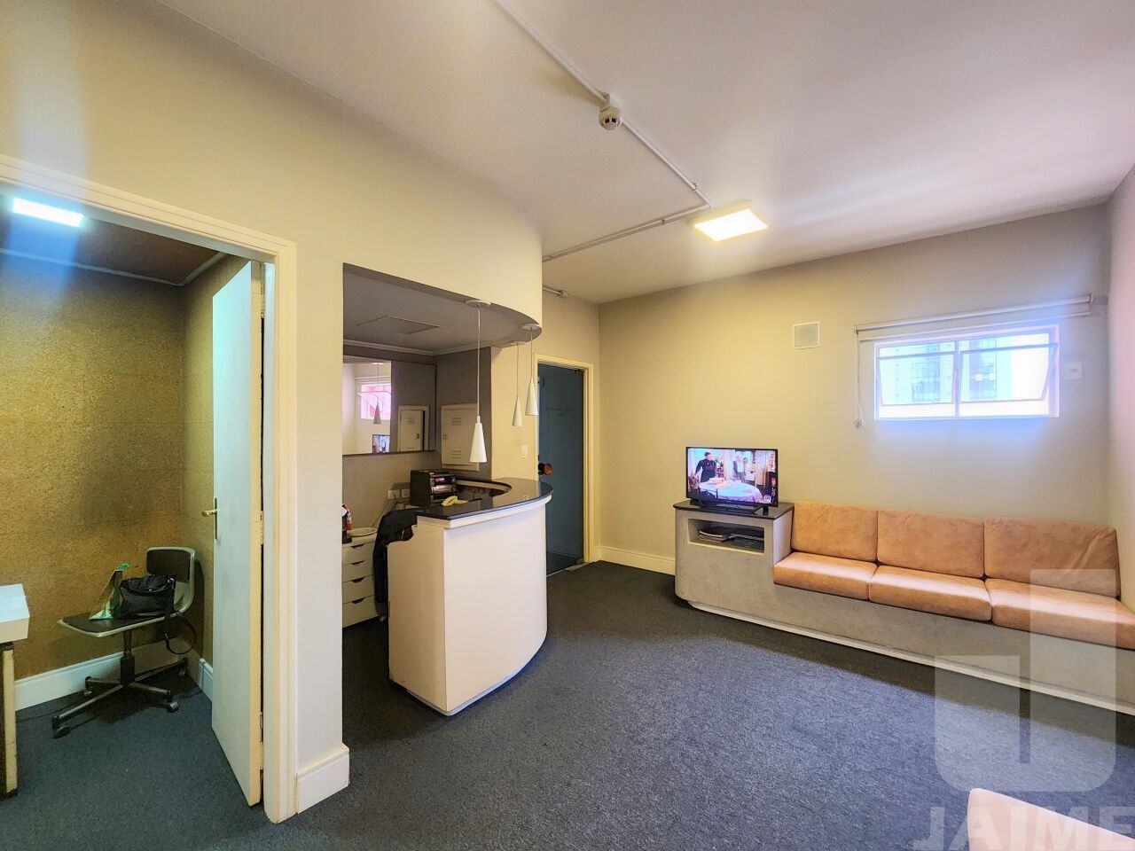 conj-comercial-venda-sao-paulo-pacaembu-2vagas-56m2-JA42603