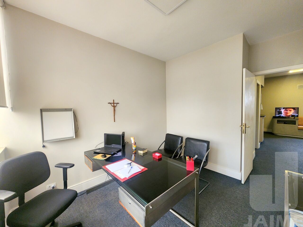 conj-comercial-venda-sao-paulo-pacaembu-2vagas-56m2-JA42603