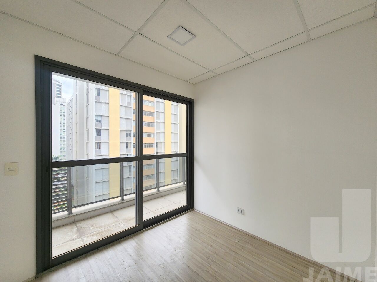 conj-comercial-venda-sao-paulo-paraiso-2vagas-64m2-JA42797