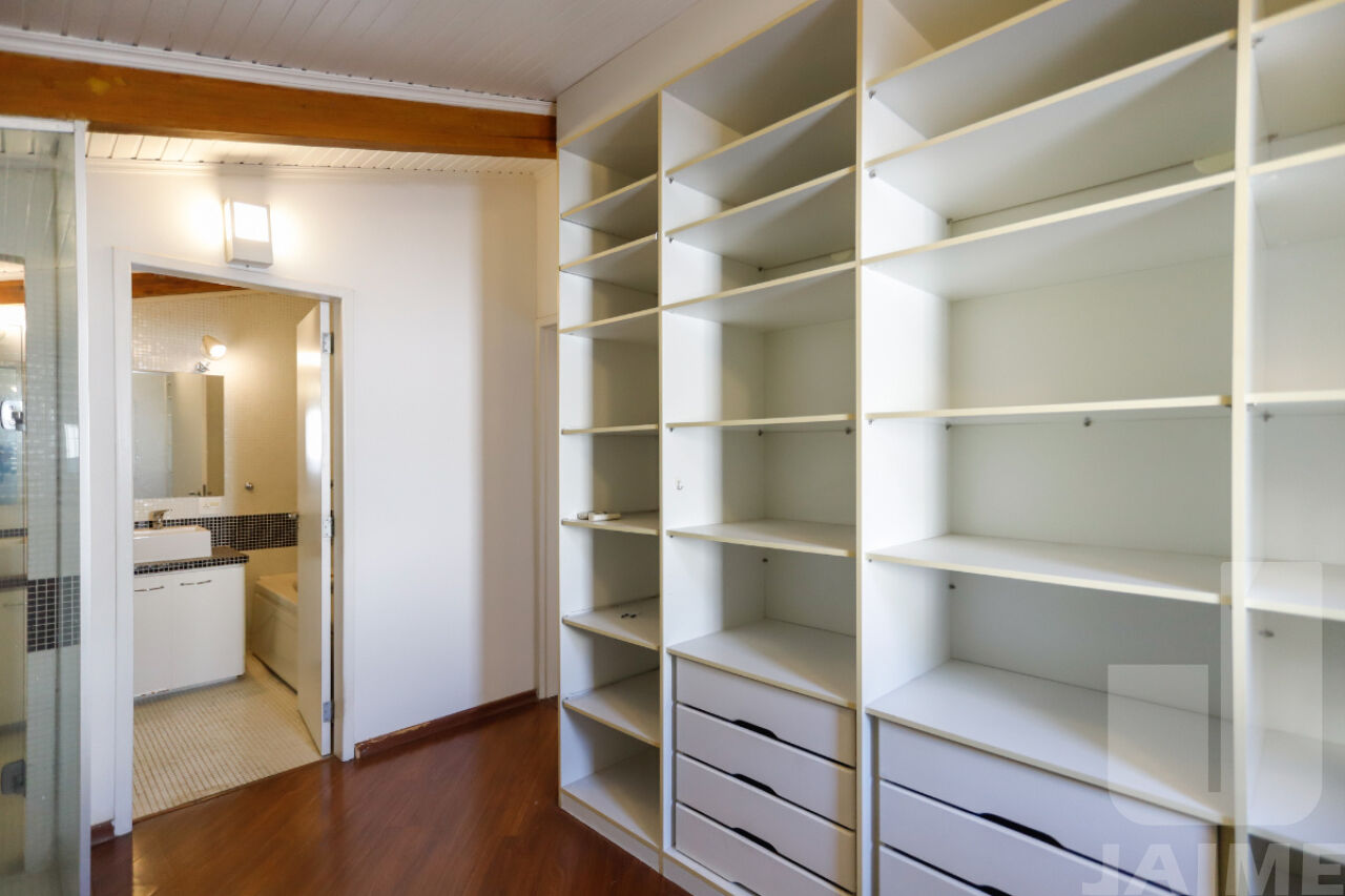 casa-terrea-venda-sao-paulo-sumare-3dormitorios-6vagas-359m2-JA42828