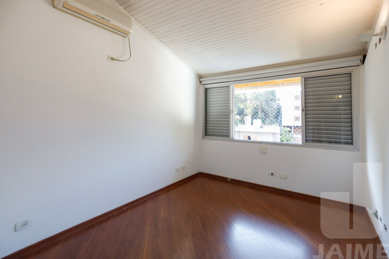 casa-terrea-venda-sao-paulo-sumare-3dormitorios-6vagas-359m2-JA42828