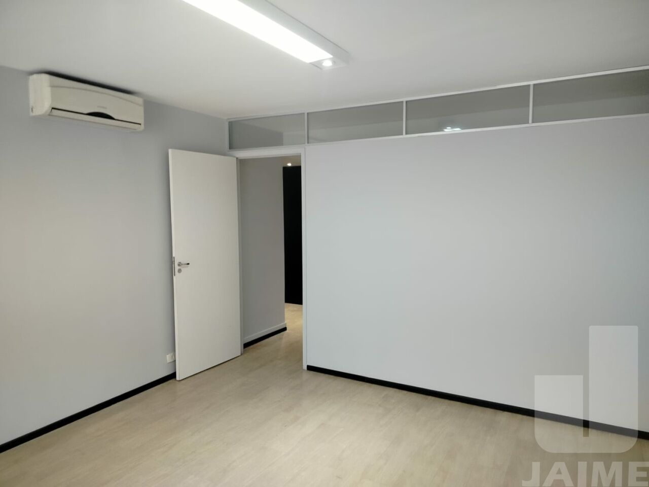 conj-comercial-locacao-sao-paulo-consolacao-1vaga-67m2-JA42830