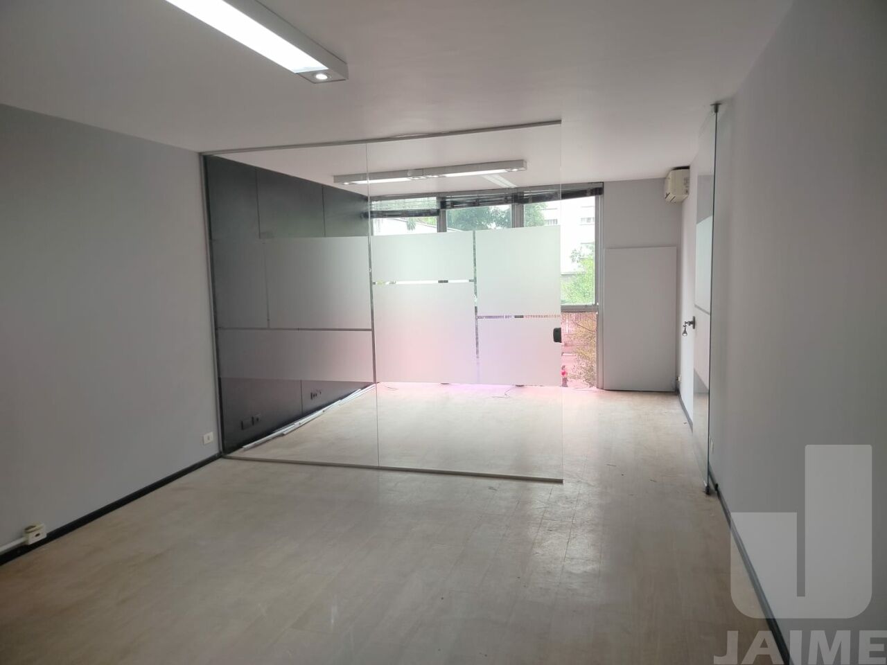 conj-comercial-locacao-sao-paulo-consolacao-1vaga-67m2-JA42830