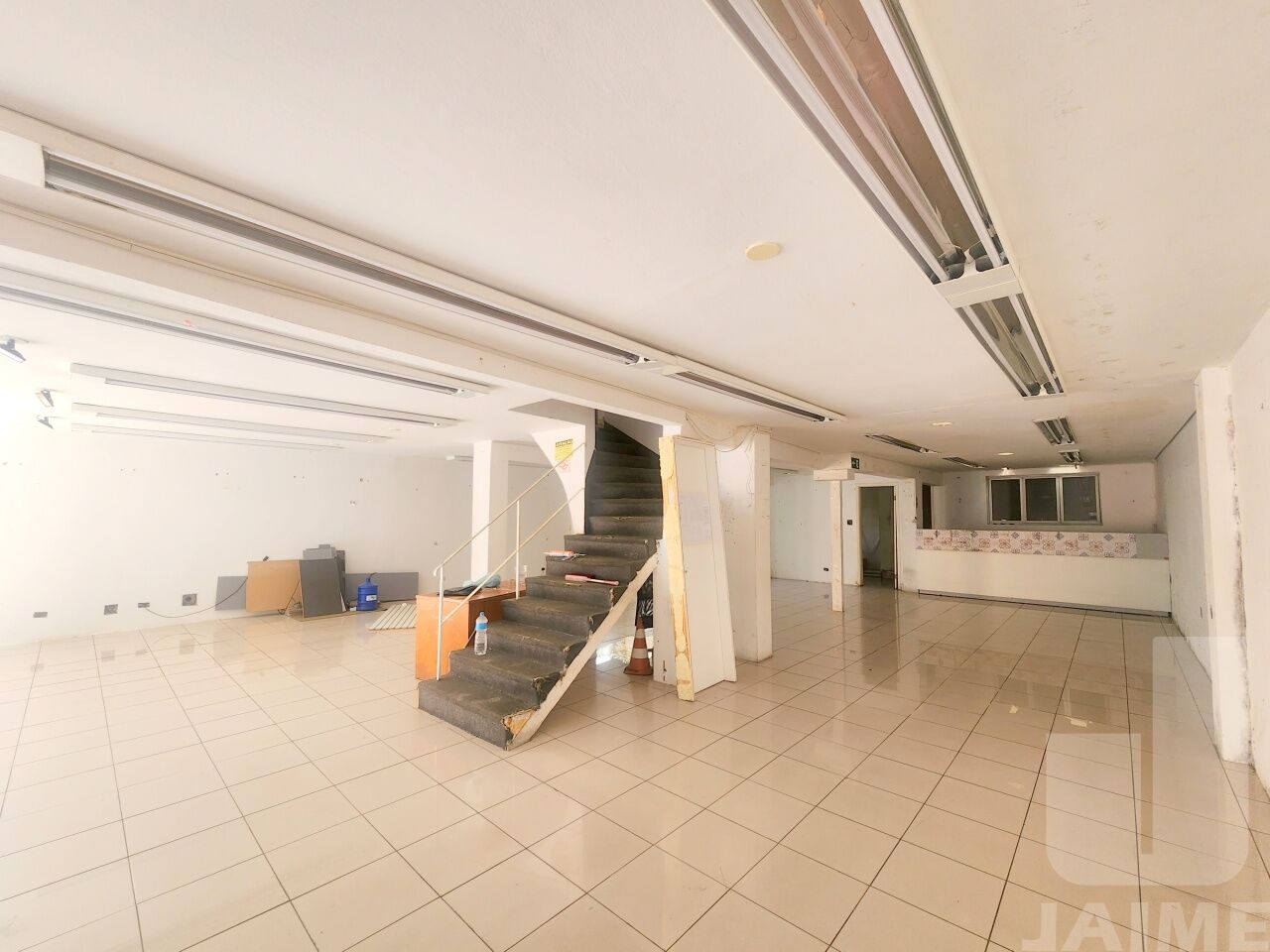 casa-comercial-locacao-sao-paulo-paraiso-4vagas-220m2-JA42903