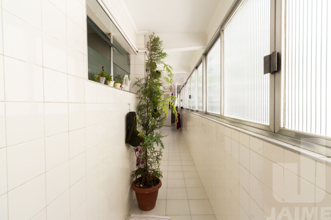 apartamento-venda-sao-paulo-higienopolis-3dormitorios-1suite-2vagas-230m2-JA8141