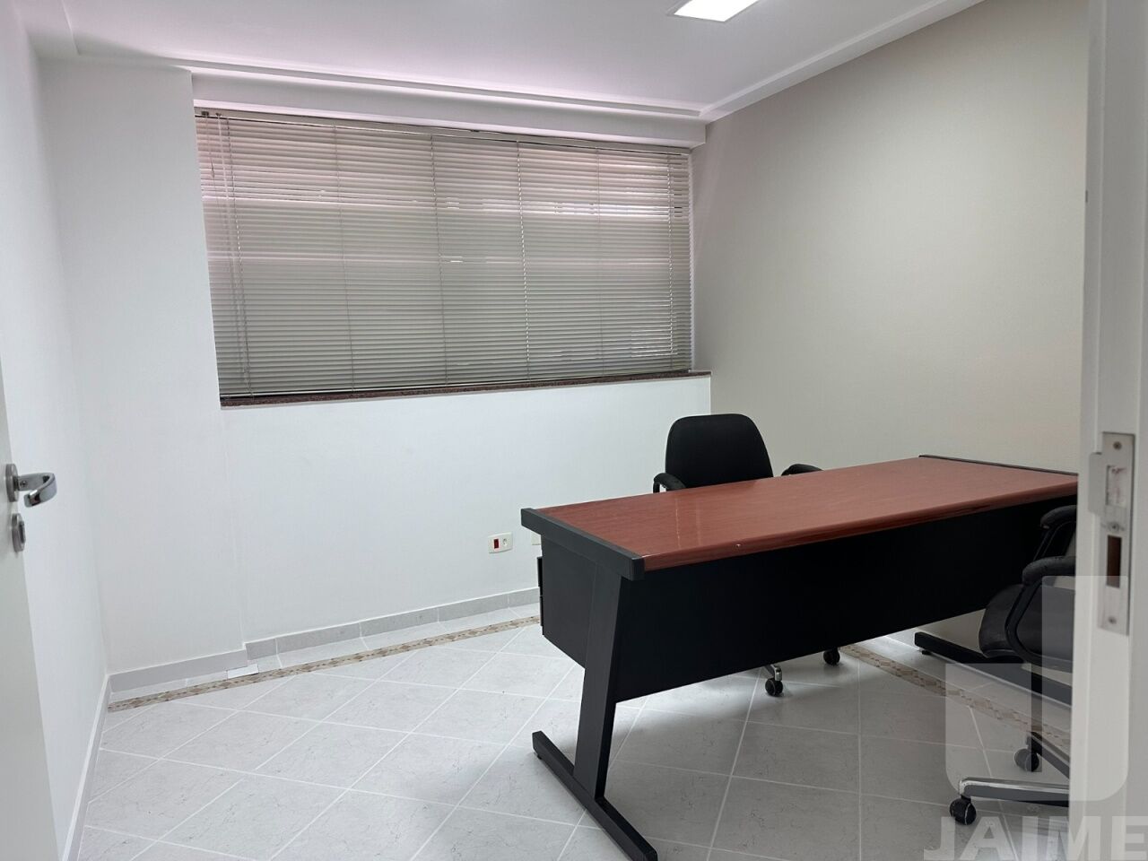 conj-comercial-locacao-sao-paulo-higienopolis-1vaga-30m2-JA816