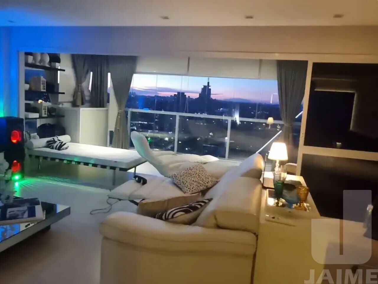 apartamento-venda-sao-paulo-pinheiros-2dormitorios-1suite-2vagas-84m2-PE1111