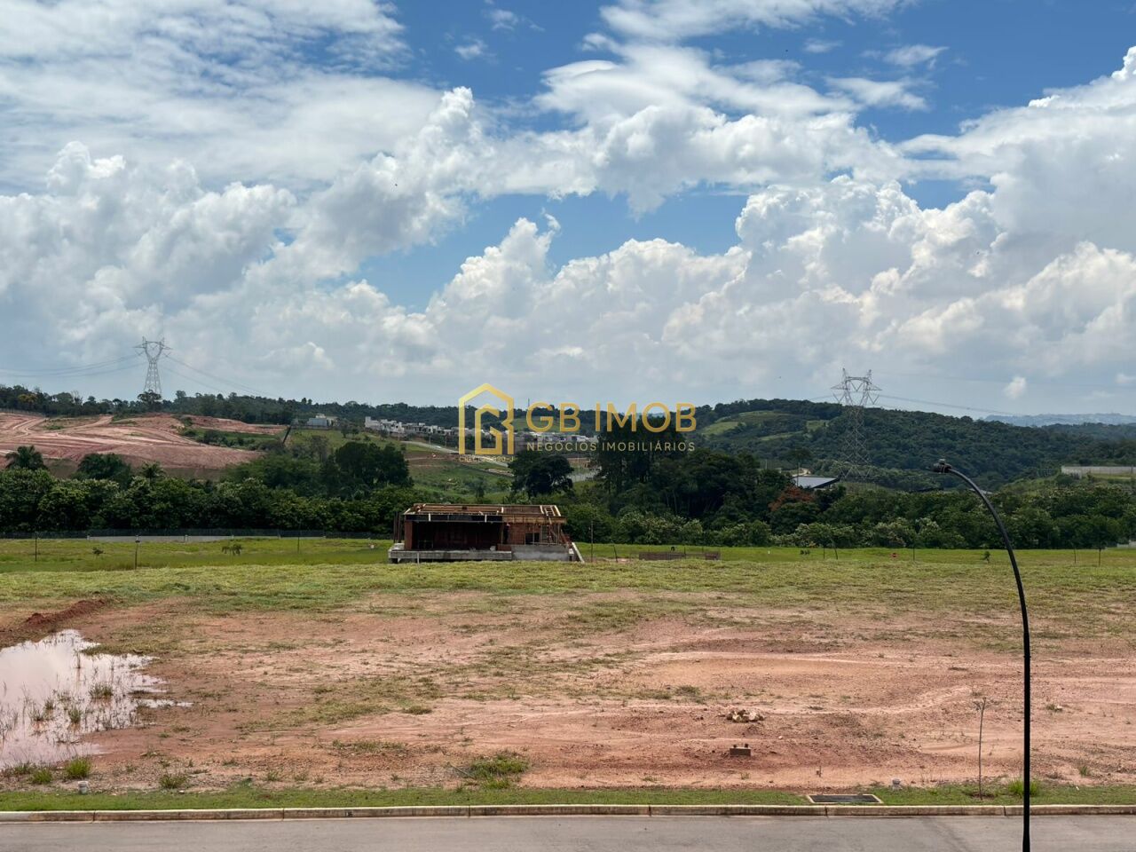 Condomínio para Venda - Corrupira