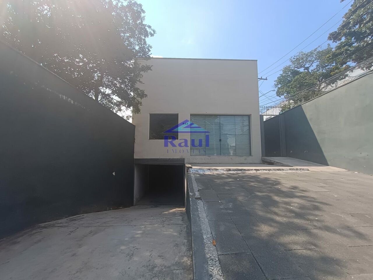 Prédio para Venda - Jardim Caravelas