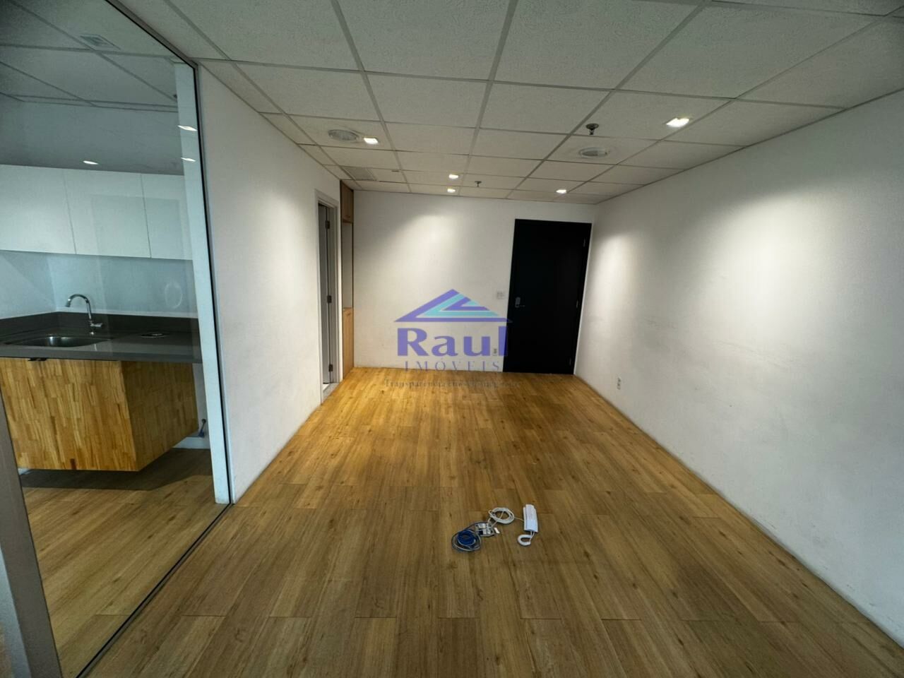 Sala Comercial para Locação - Vila Gertrudes