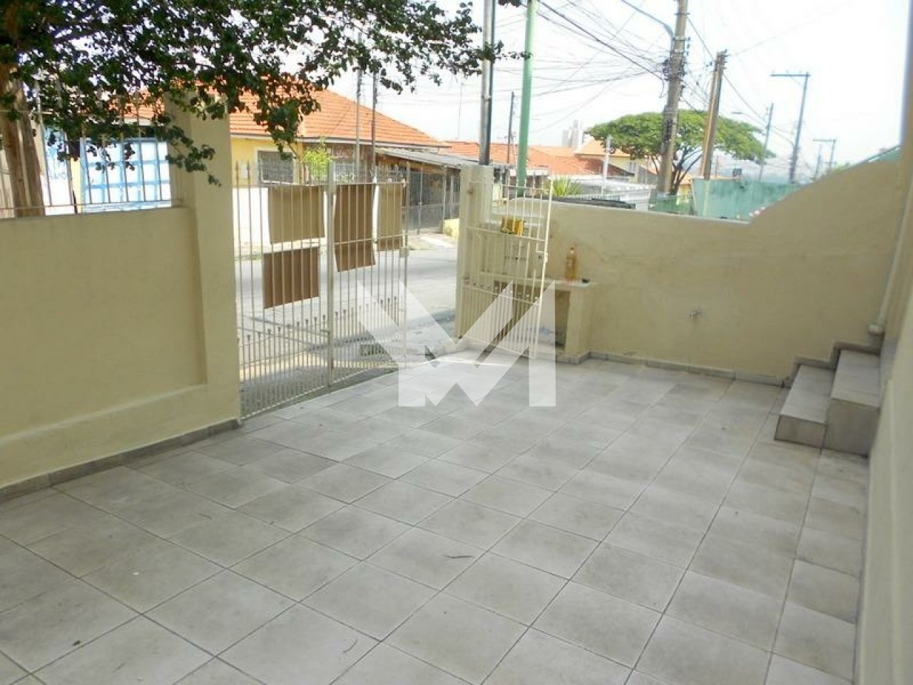 Casa Assobradada para Locação - Vila Leonor