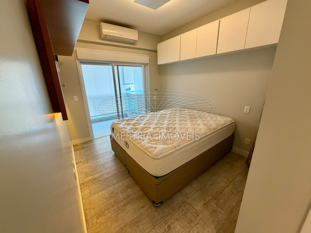 Foto 9 :: DI33870