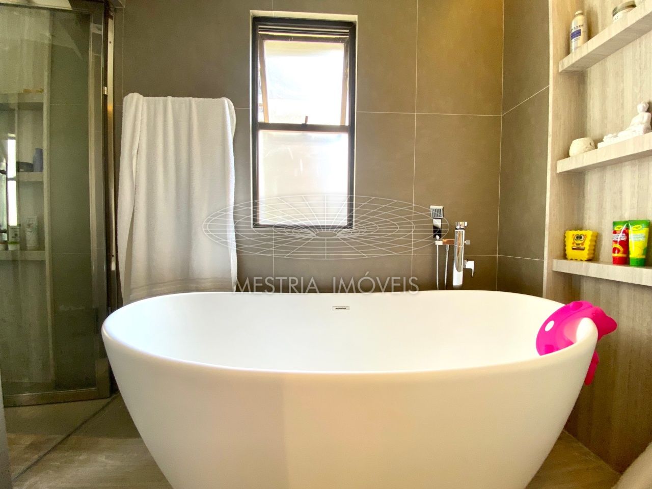 Foto 20 :: DI55946