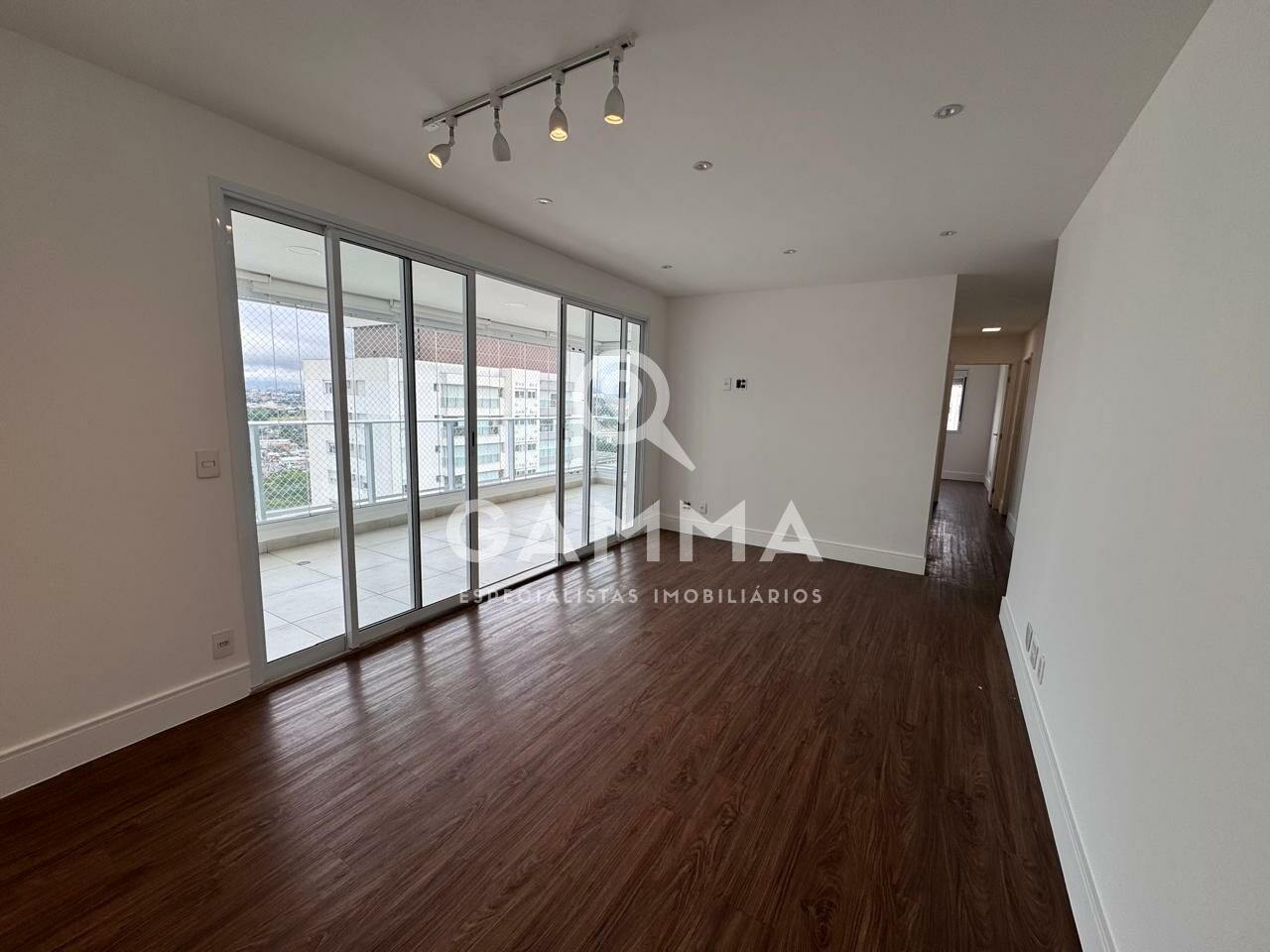 Apartamento para Venda - Vila Anastácio