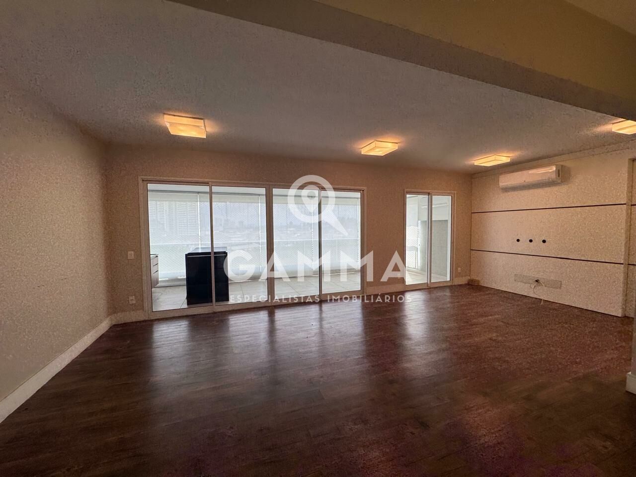 Apartamento para Venda - Vila Anastácio