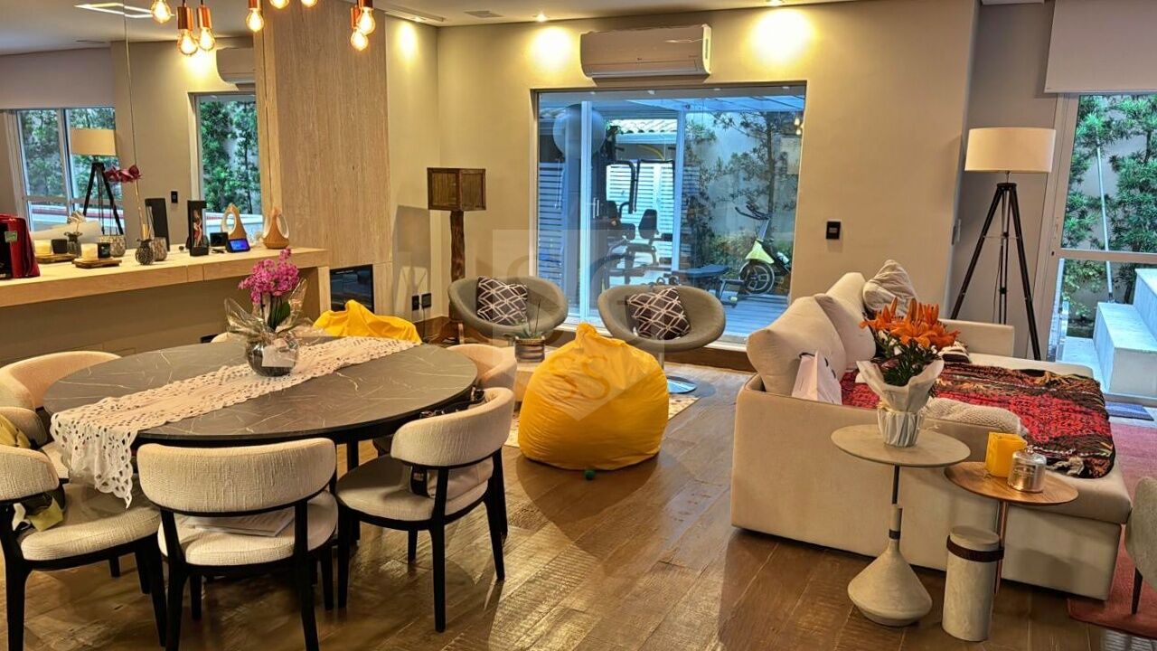 Condomínio para Venda - Jardim Vitória Régia