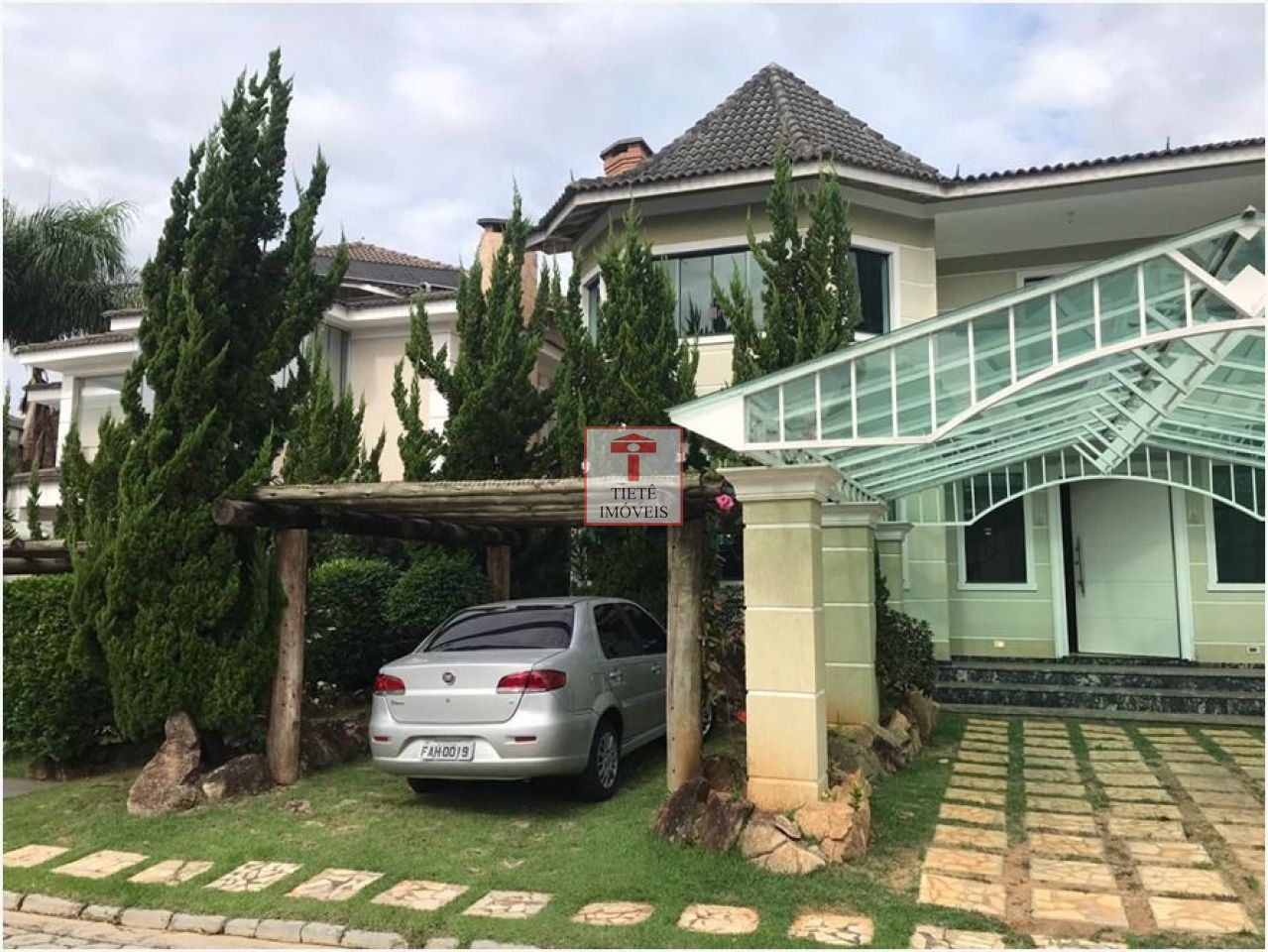 Casa de Condominio para Venda - Condomínio Fechado