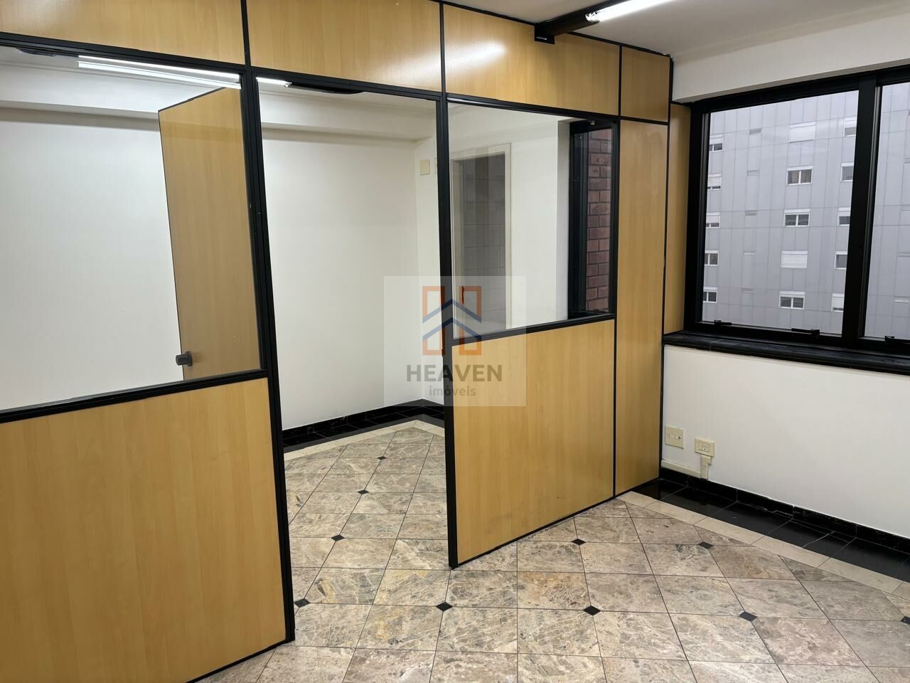 Conj. Comercial para Venda - Santa Cecília