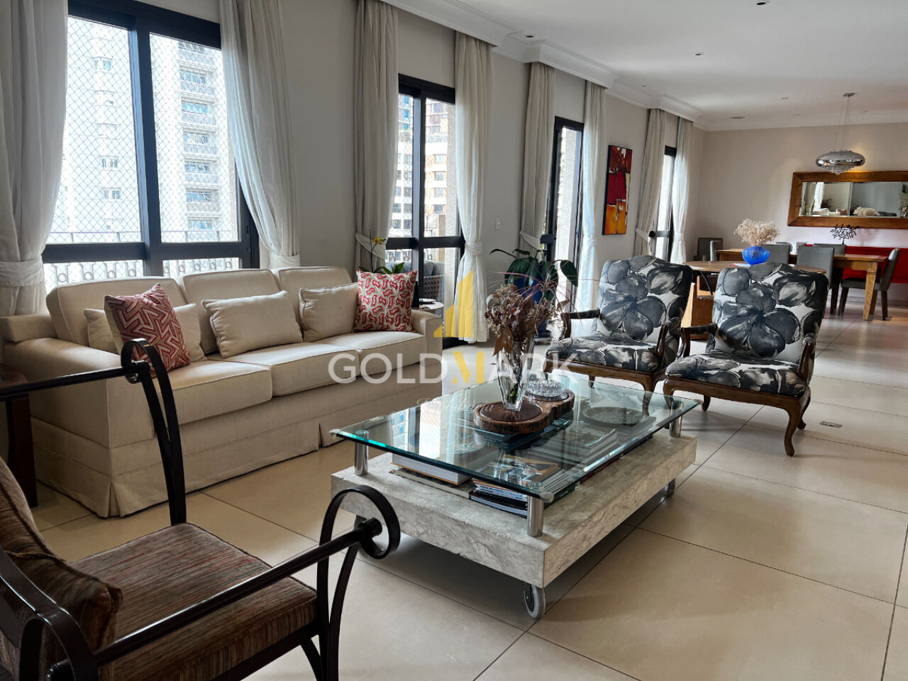 Apartamento em Moema - LL5118