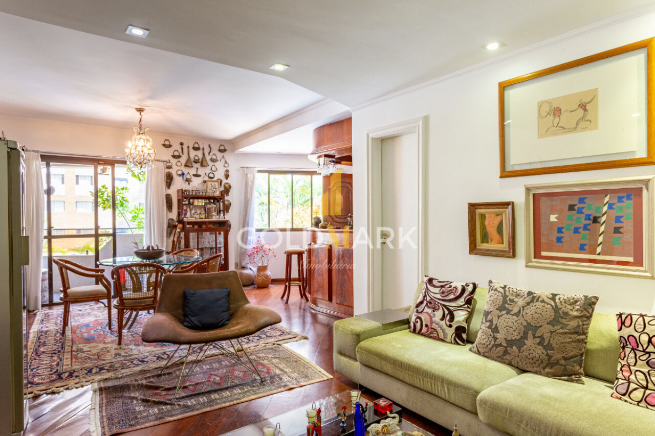 Apartamento em Moema - LL5228